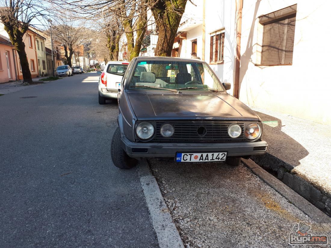 Prodaje se Golf II