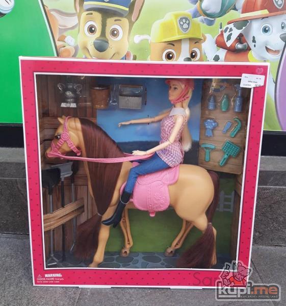 Barbika na konju, igracka za djecu