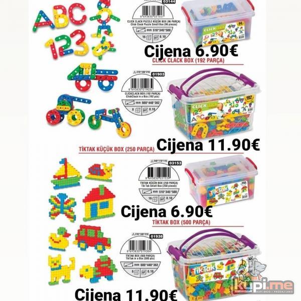 Kutije pune figura - igracke za djecu