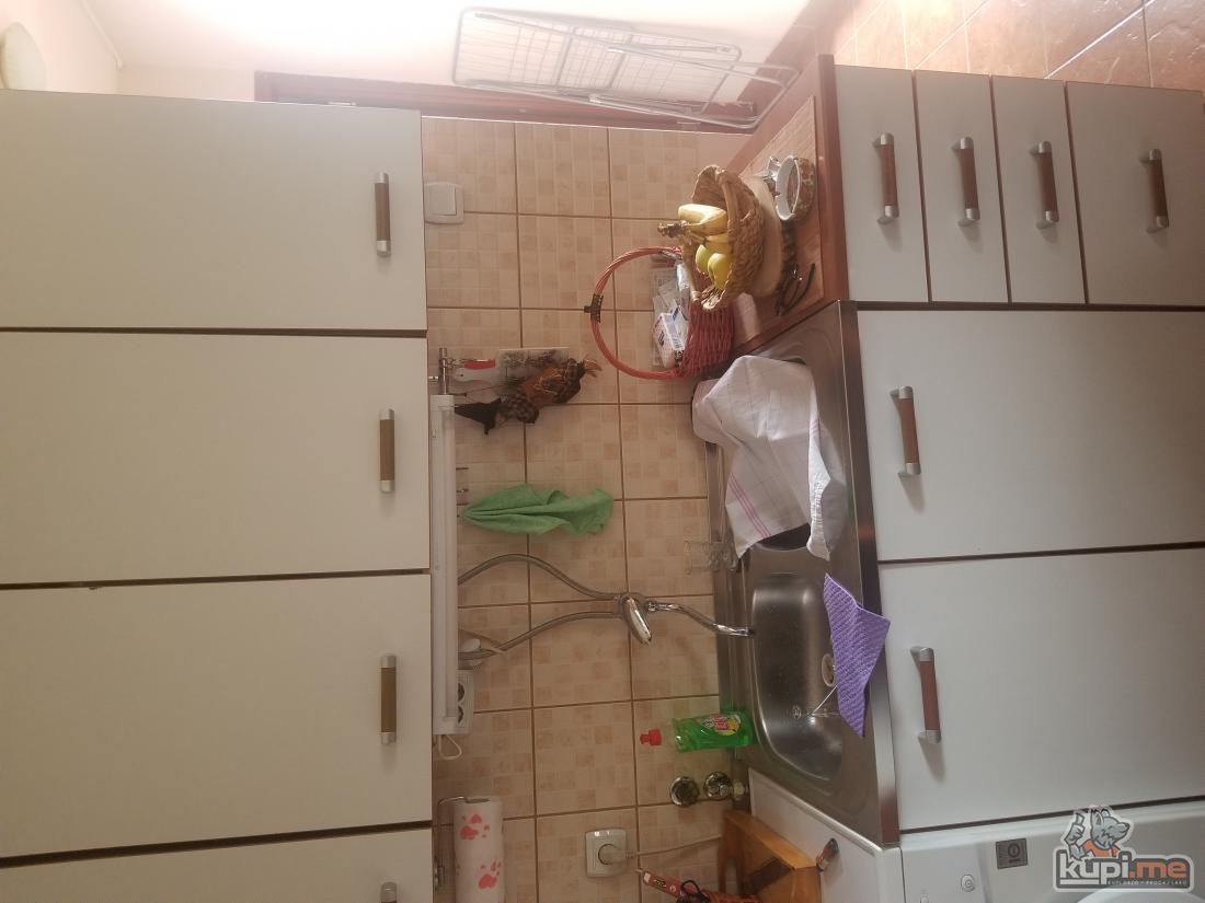 Kuhinja od univera