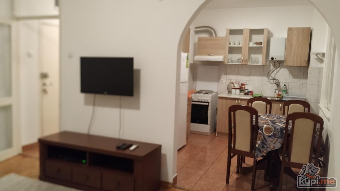 IZDAJEM NAMJEŠTEN DVOSOBAN STAN PREKO MORAČE